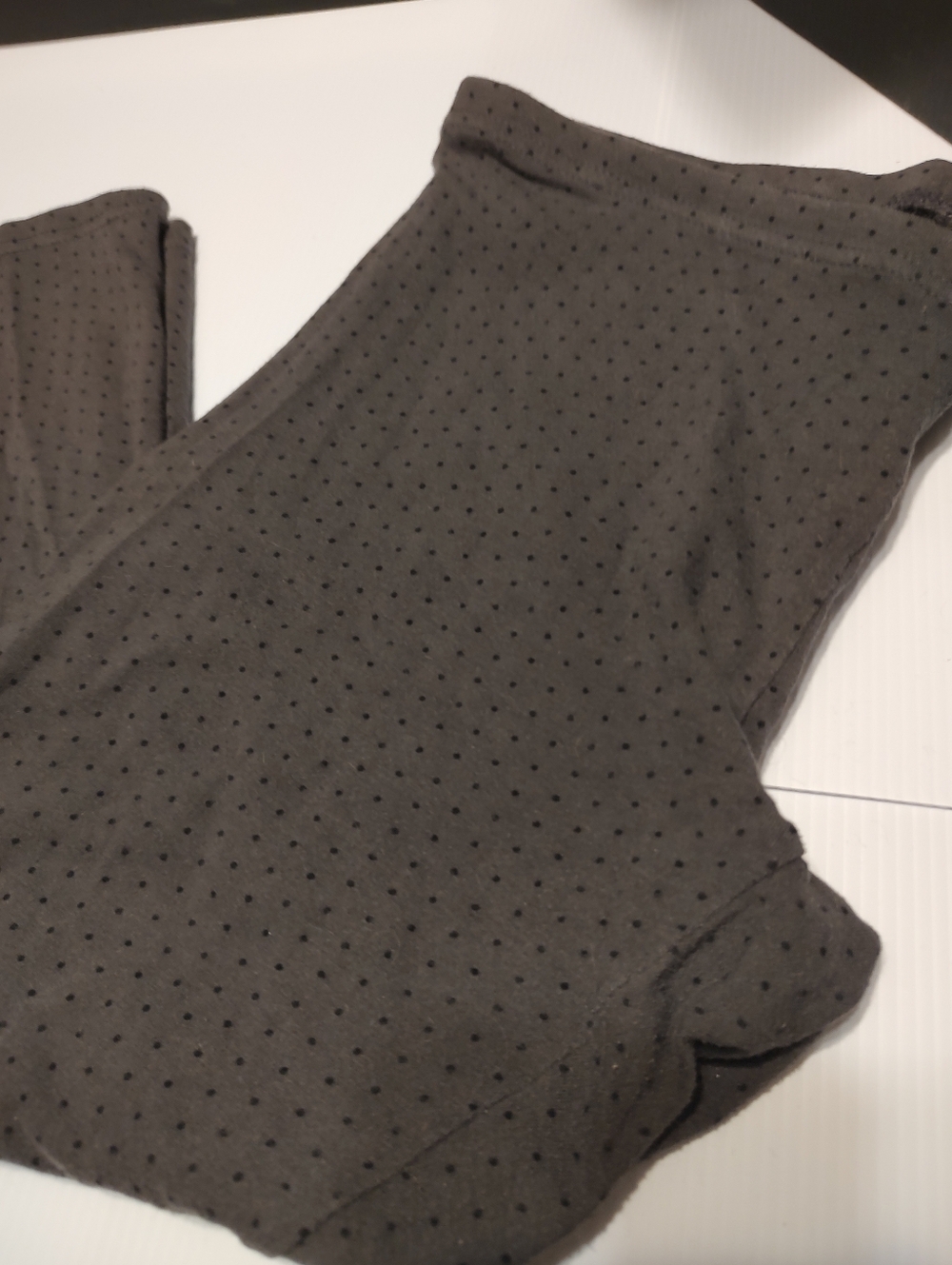 🩶🐈⬛🩶 Adorable Comfy Charcoal Grey & Black Polka Dot Capri Yoga Leggings - S - Picture 5 of 12